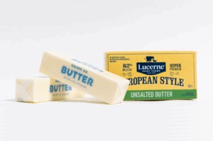 Lucerne butter box and slender sticks